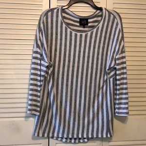 W5 Striped Quarter Sleeve